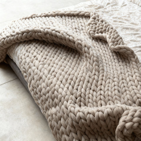 Chunky Knit Cloud Throw